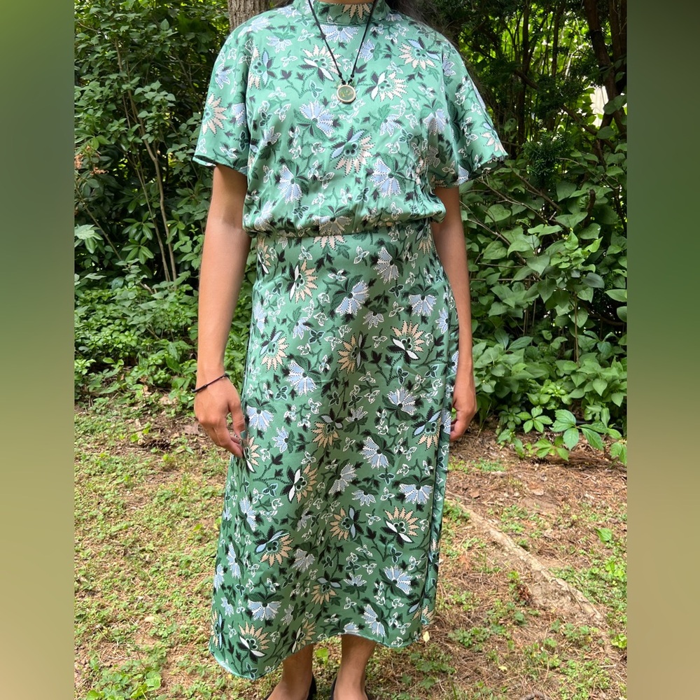 Green Plant Dress, Size 4P, Ann Taylor, Like New, Barely Used